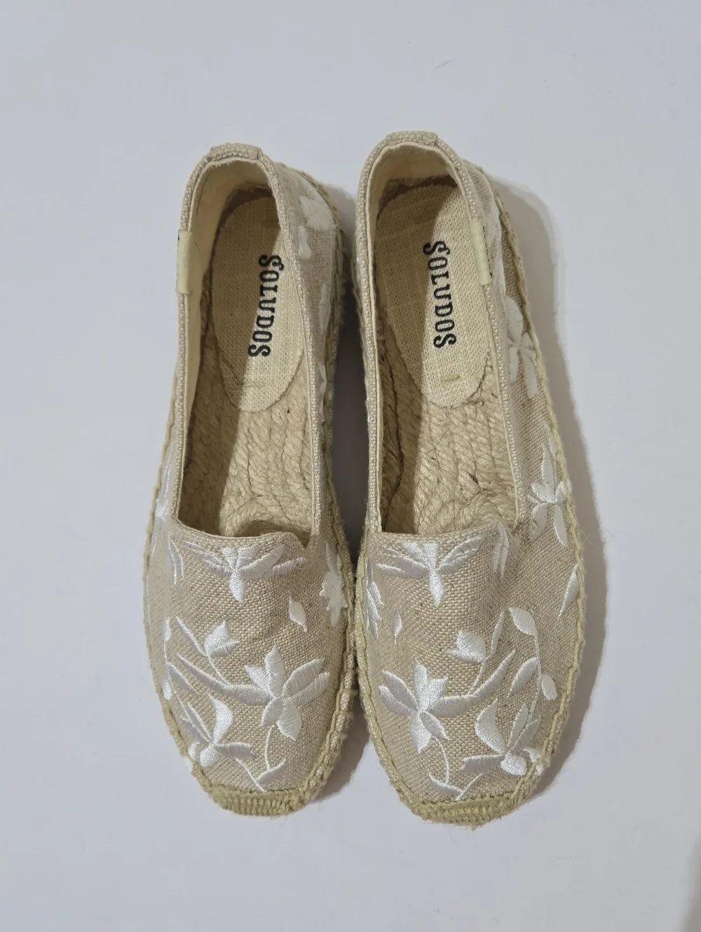 Soludos Women's Natural Canvas Espadrille with White Floral Embroidery